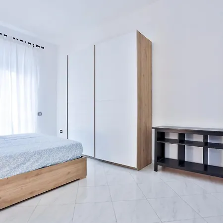 Guesthost - Casa Massimo Apartamento Salerno