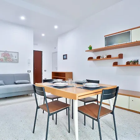 Guesthost - Casa Massimo Apartamento *